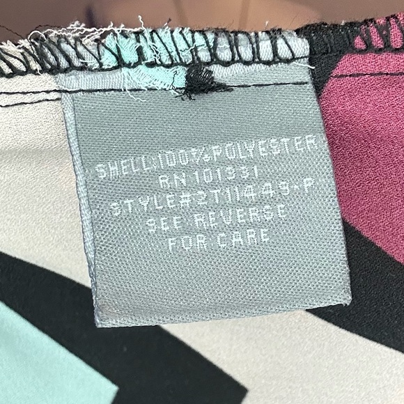 Blouses/flannels/button downs-2 for $15 or 3 for $20 (Mix & Match) - Picture 6 of 6